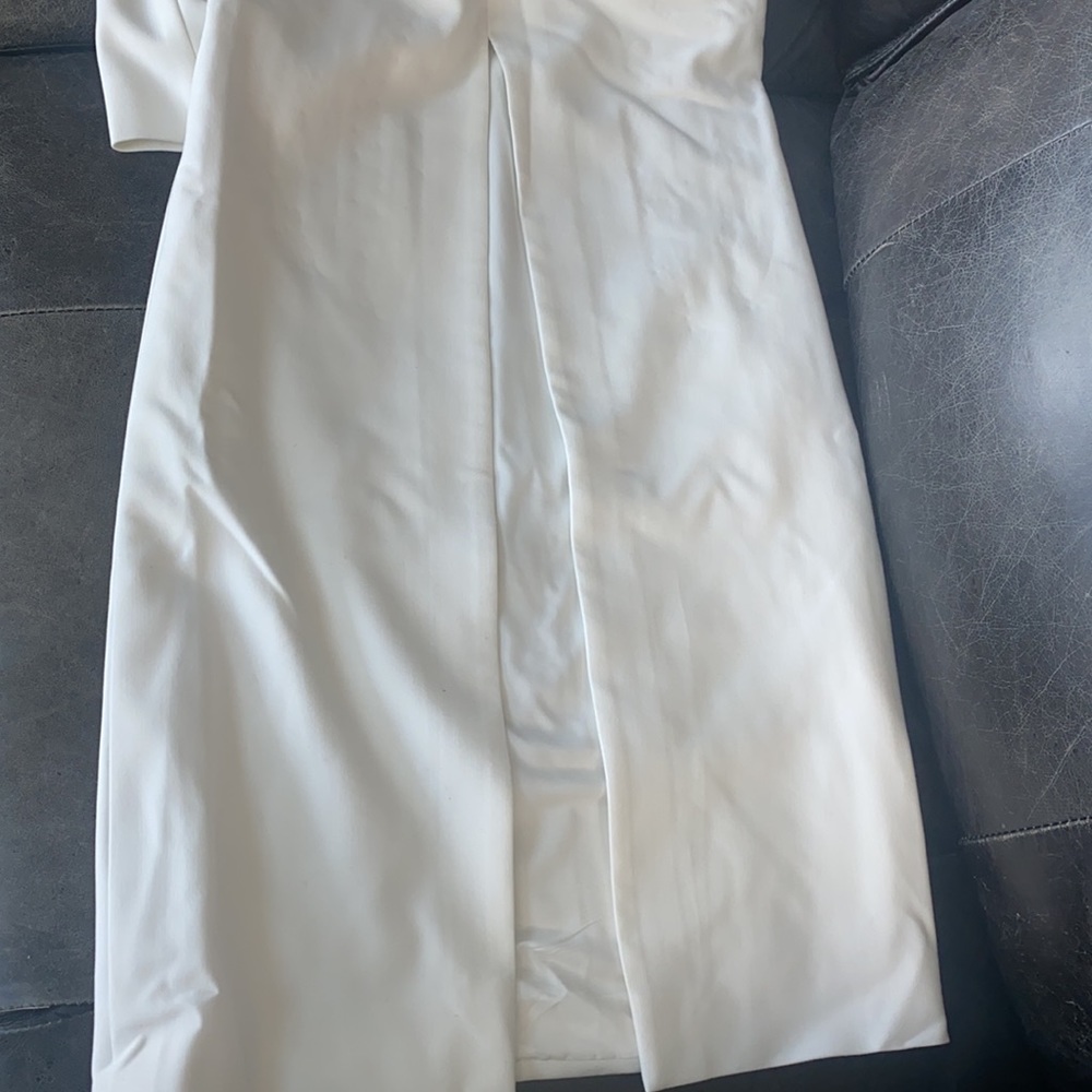 Likely Size 2 dress with pearls - Picture 7 of 7